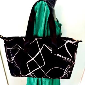 Mali + Lilli Weekend/Duffel Bag (NWOT)